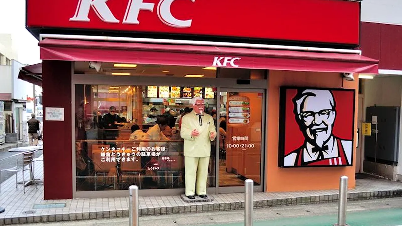 McDonald's a anunțat că renunță la puii crescuți cu antibiotice. Ce va face KFC?