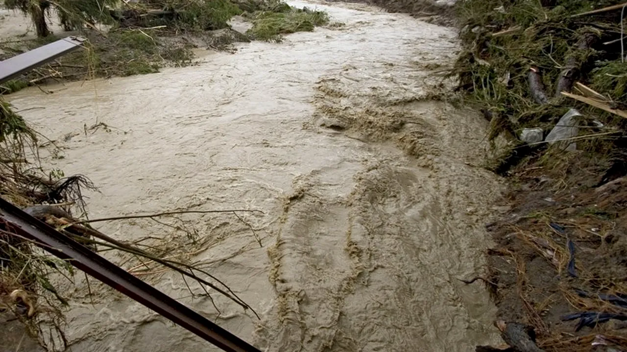Prefectul de Iași spune că autoritățile nu sunt vinovate de moartea a trei persoane în urma ploilor: