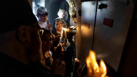 PAȘTE 2024. Hristos a înviat! Slujba de Înviere de la Patriarhia Română, oficiată de Patriarhul Daniel