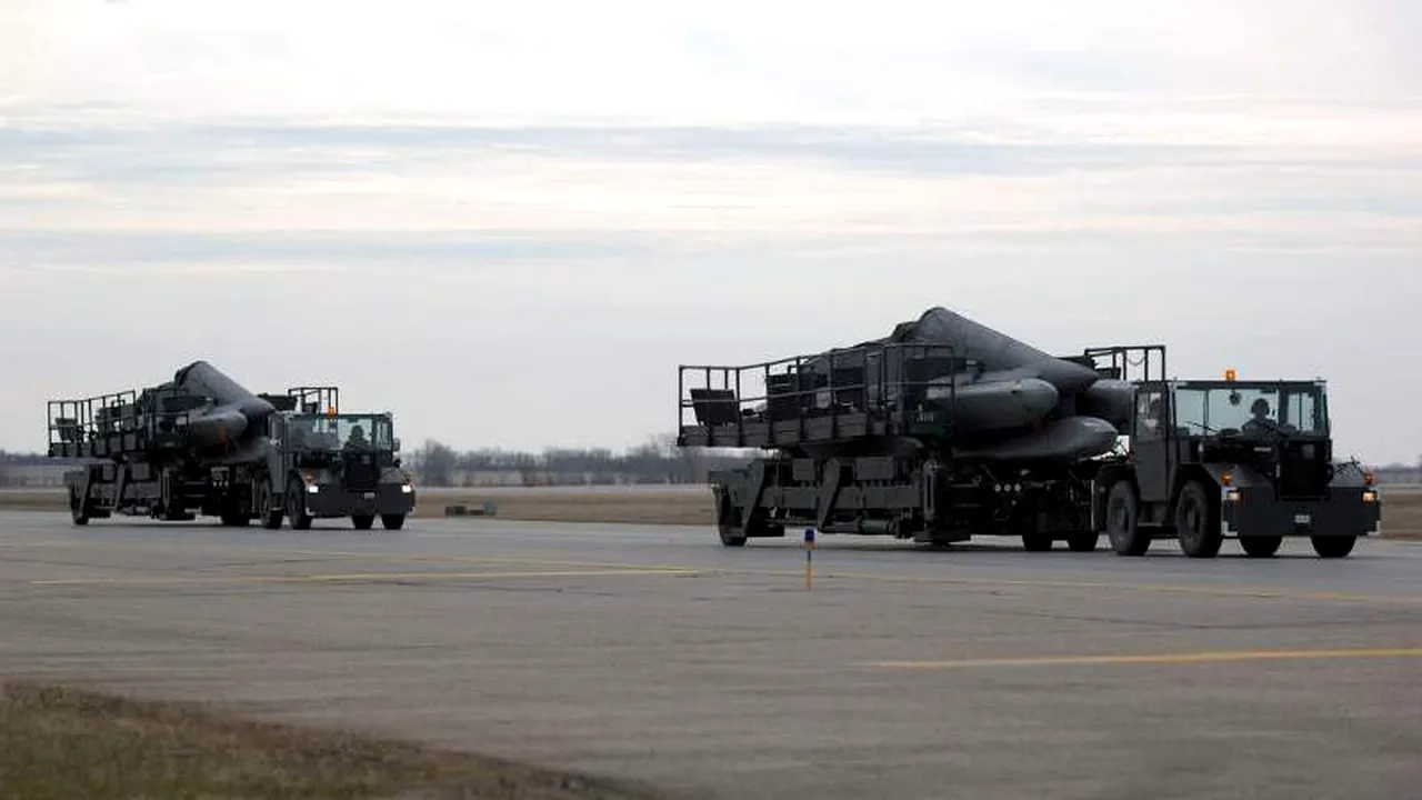 Statele Unite vor cheltui peste 350 MILIARDE de dolari pentru modernizarea arsenalului nuclear