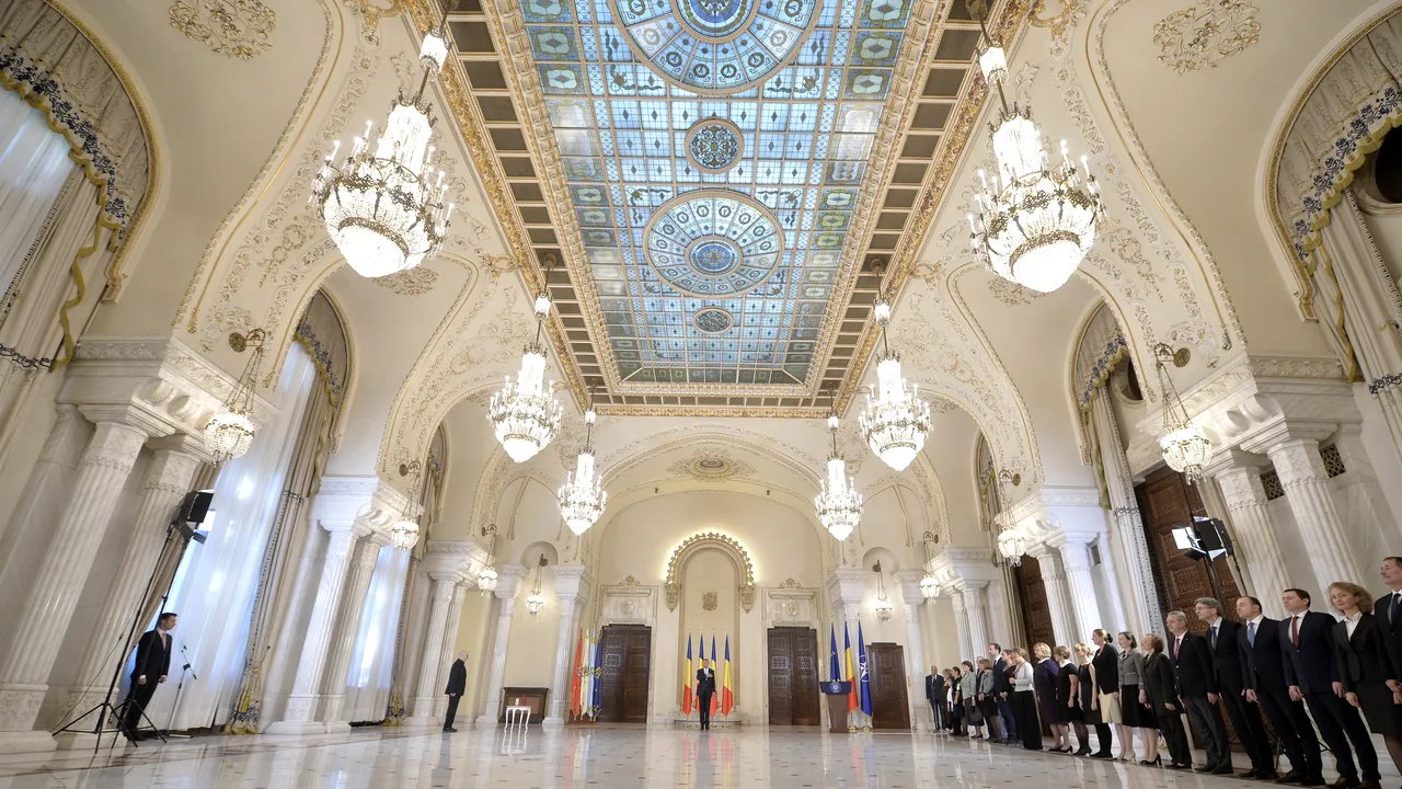 Proiectul care interzice condamnaților penal să candideze la prezidențiale, respins de senatori în Comisia juridică