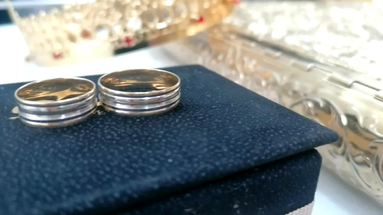 O femeie cu HIV s-a căsătorit în spitalul în care se află internată. „Oameni încercați de boală ne dau lecții de viață”