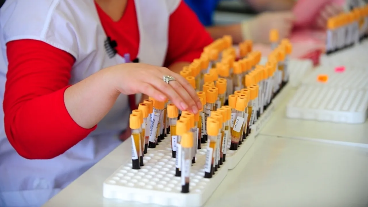 Din iulie, furnizorii de servicii medicale vor face raportări numai în format electronic