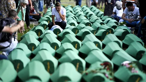 Radovan Karadzic, 40 de ani de închisoare pentru genocidul de la Srebrenița
