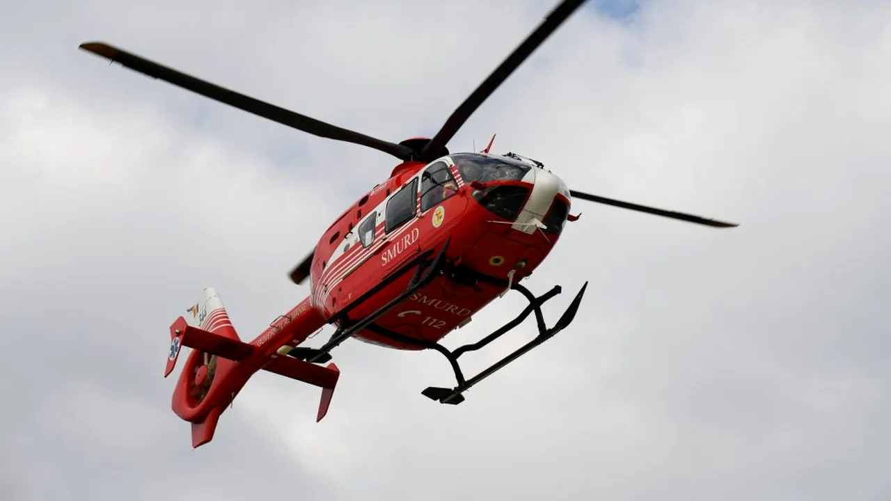 O minoră de 13 ani, care a vrut să se sinucidă, a fost salvată de părinţii săi. Medicii i-au ajutat, prin telefon, să o resusciteze