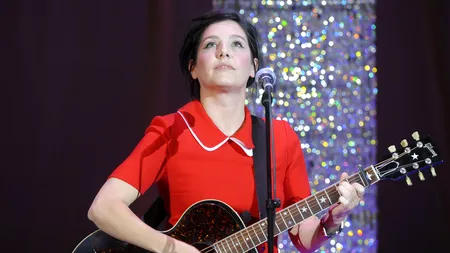 Solista trupei scoțiene Texas a căzut și s-a accidentat grav în timp ce filma un videoclip