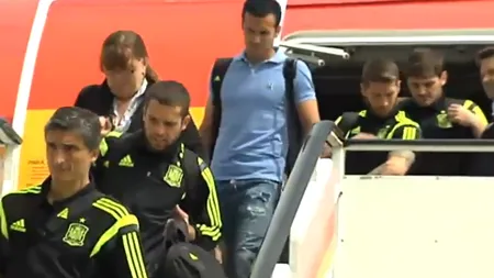 Avionul cu naționala Spaniei lovit de fulger, la sosirea la Madrid