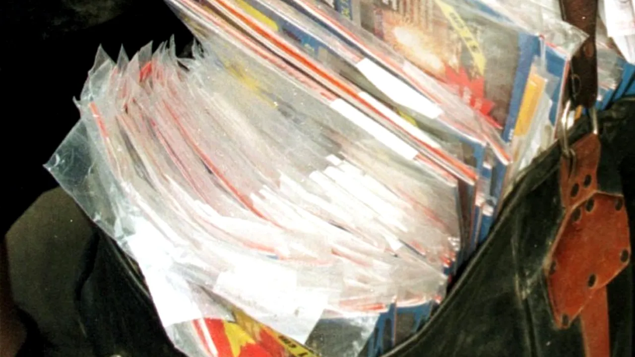 Doi suceveni, cercetați pentru că au beneficiat ilegal de pensii; prejudiciul - 100.000 de lei