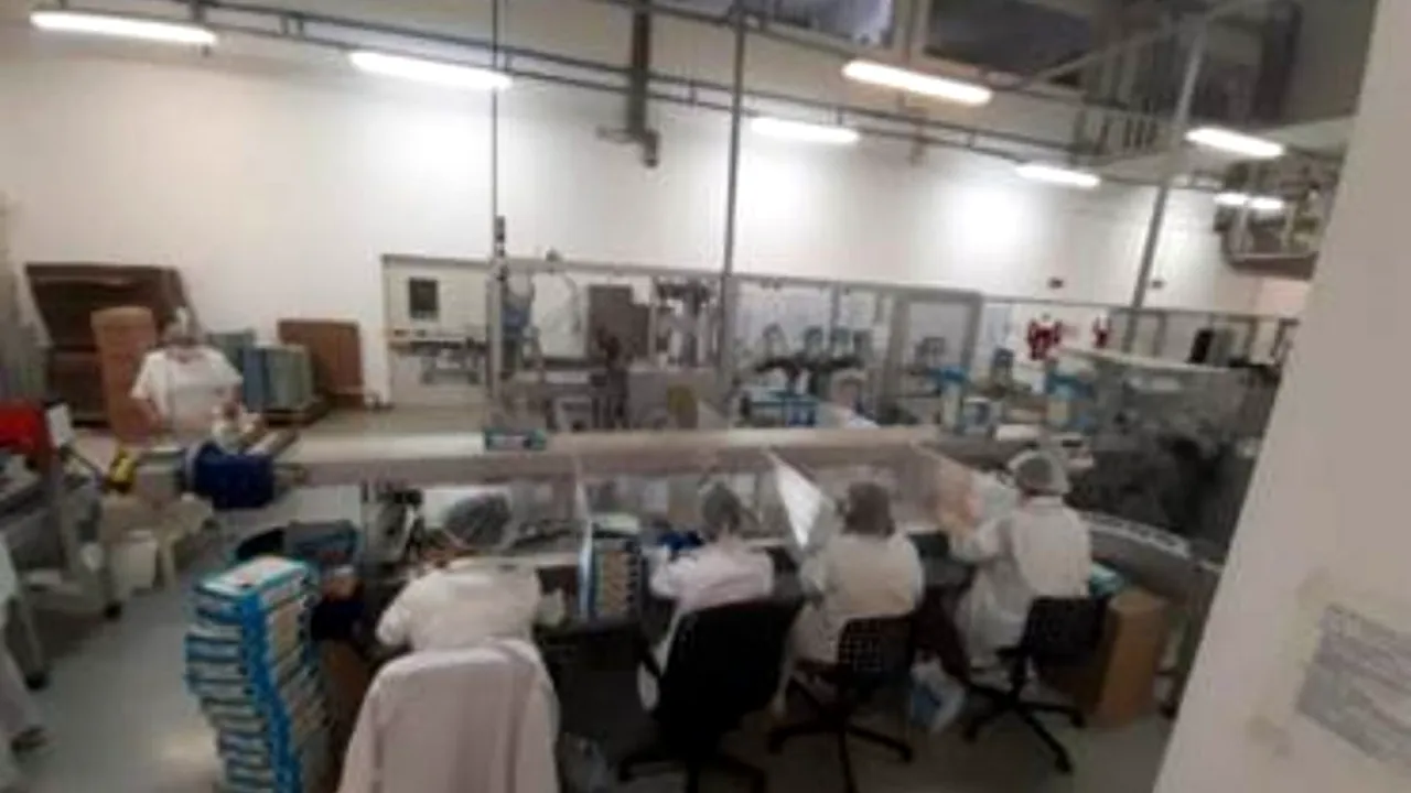 FOCAR. 20 de angajaţi ai unei fabrici de ciocolată din Bucureşti, confirmați cu COVID-19. Kandia: „Niciunul dintre angajații depistați pozitiv nu a intrat în contact cu produsele companiei”