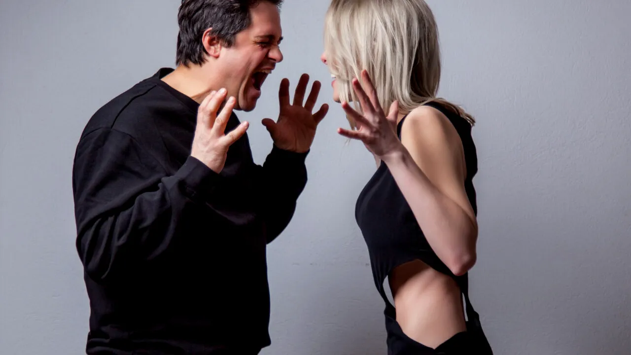 Ce zodie va avea CERTURI în cuplu în februarie 2025. Atmosferă de conflict pe tot parcursul lunii