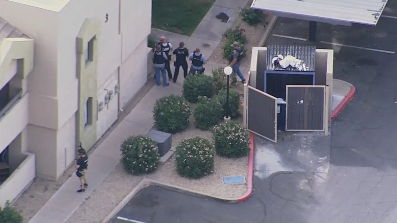 Un mort și cinci răniți într-o serie de atacuri armate în Arizona