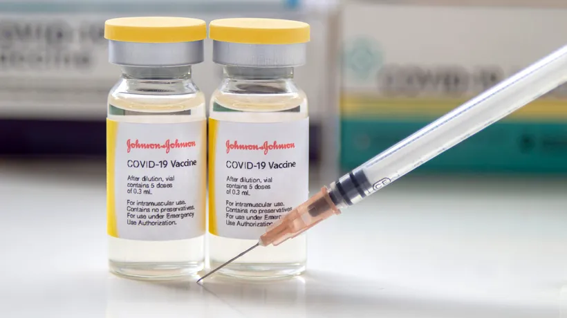 Johnson&Johnson, apel la toți producătorii de vaccinuri anti-COVID să analizeze cazurile de tromboze. Ce au răspuns Pfizer și Moderna