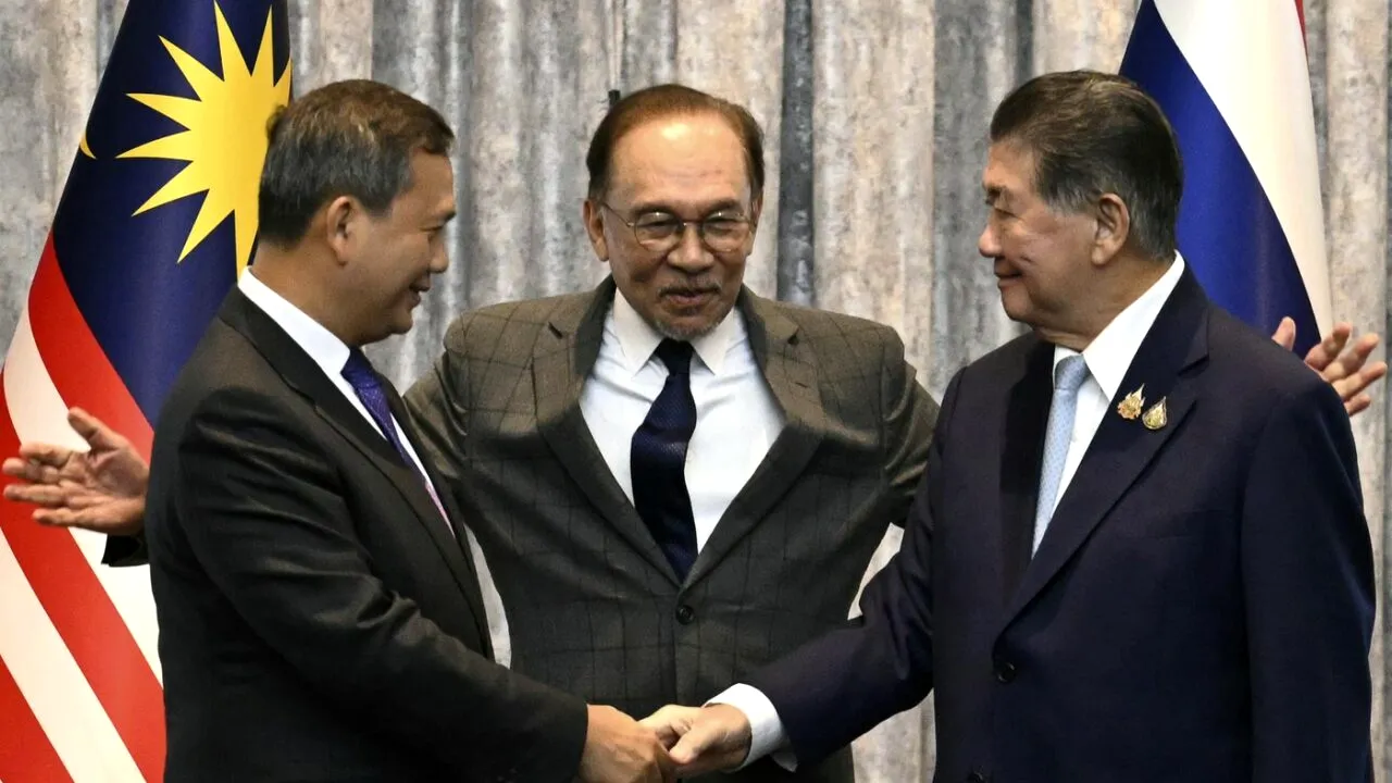 Thailanda și Cambodgia au ajuns la un ACORD. Cele două țări au convenit asupra unei încetări a focului