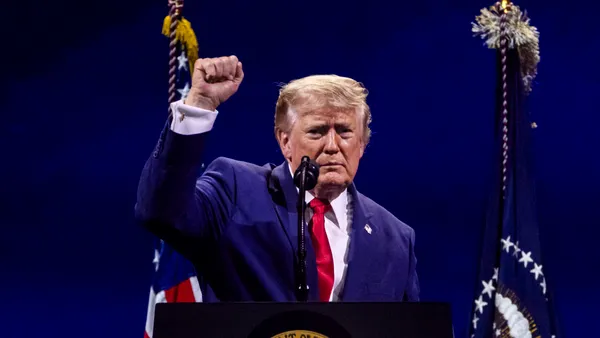 Trump anunță suspendarea atacurilor asupra Iranului: „Există un acord de principiu pentru pace”