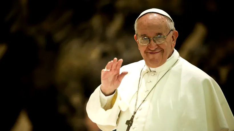 Papa Francisc a fost internat în spital și urmează să fie operat