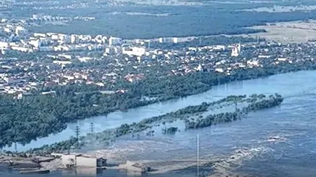 Este risc de HOLERĂ în Ucraina, după inundaţiile provocate de prăbușirea barajului de pe Nipru. Accesul la plajă pe malul Mării Negre este interzis