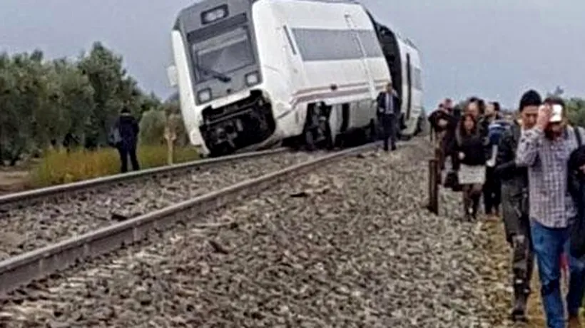 Cel puțin 21 de oameni au fost răniți după ce un tren de pasageri a deraiat în Spania