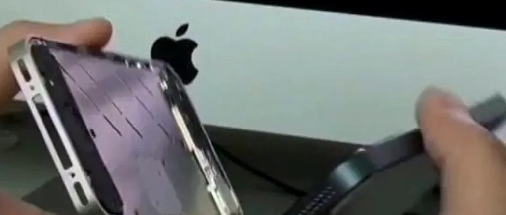 Ce planuri are Apple pentru iPhone 5