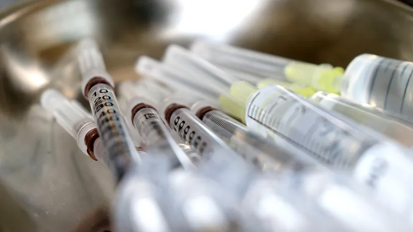 Parlamentul a votat ca românii vaccinați să nu beneficieze de o zi liberă