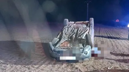 Un tânăr de 22 ani, fără permis auto, a murit după ce mașina pe care o conducea s-a răsturnat în județul Neamț