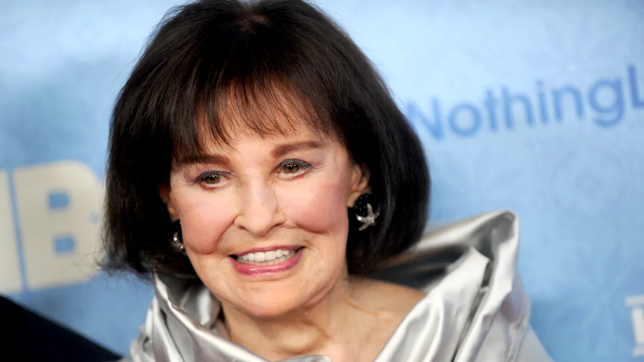 Gloria Vanderbilt, un simbol în lumea modei, a pierdut lupta cu cancerul - VIDEO
