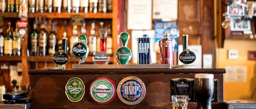 Marea Britanie a rămas fără bere după deschiderea pub-urilor