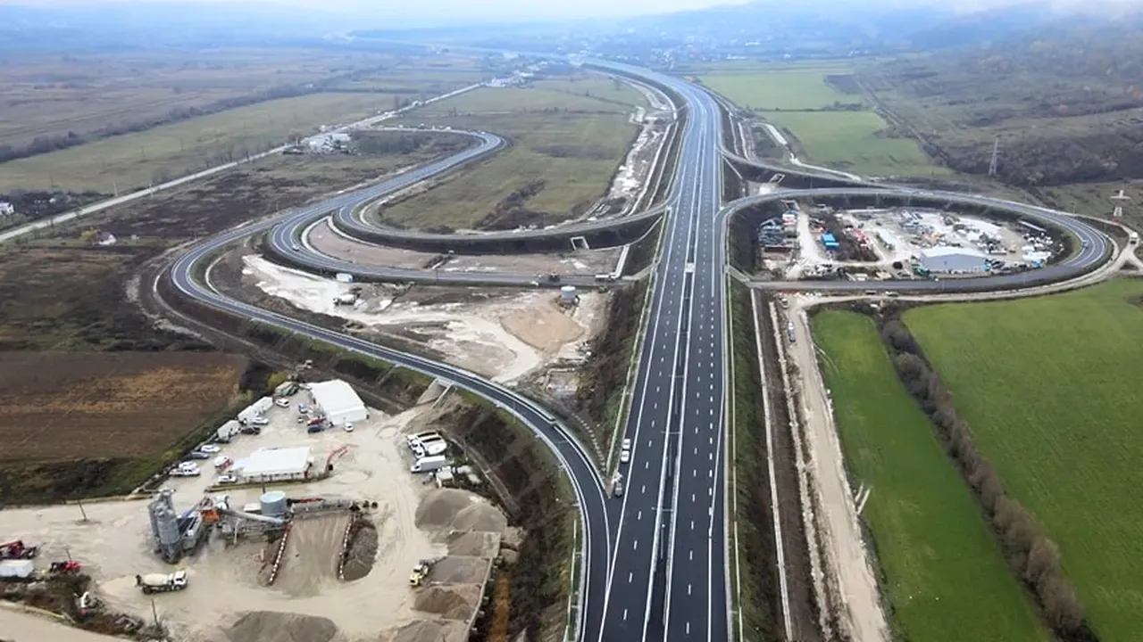Vești bune pentru șoferi. Când se va CIRCULA pe Autostrada Sibiu - Pitești / Ultimele imagini înaintea marii deschideri