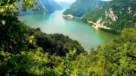 Cât plătesc turiștii pentru cazarea în Clisura Dunării, de Paște. Din meniu nu lipsesc preparatele tradiționale