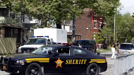 Principalul suspect în cazul celor trei femei sechestrate timp de 10 ani a fost inculpat pentru răpire și viol