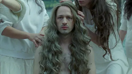 Lungmetrajul „Mammalia”, regizat de Sebastian Mihăilescu, are premiera în Cehia în selecția Festivalului Internațional de Film de la Karlovy Vary
