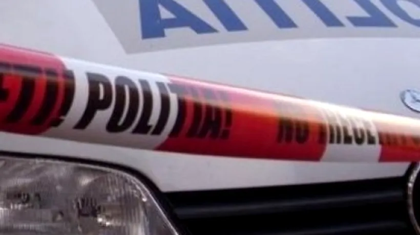 Fost primar al unei comune din Alba, găsit mort lângă mașină cu lovituri în zona gâtului 