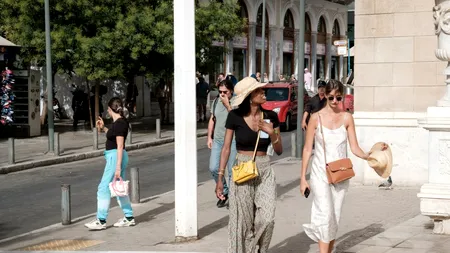 Grecia se află sub asediul CANICULEI. Școlile, grădinițele, dar și mai multe acropole sunt închise