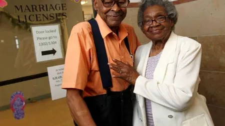 Poveste emoționantă de dragoste. Un cuplu se recăsătorește după o jumătate de secol de despărțire