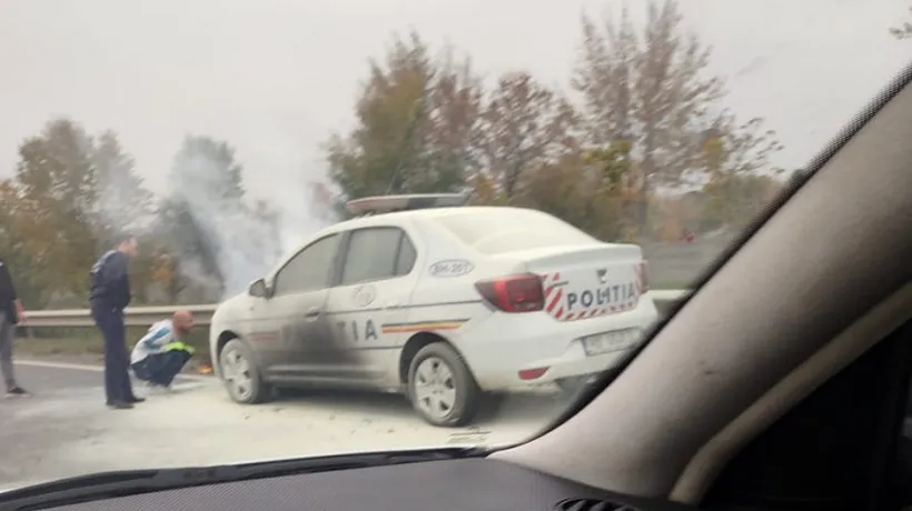 O maşină de poliţie a luat foc în mers, în Oradea. Autospeciala abia ieșise din service
