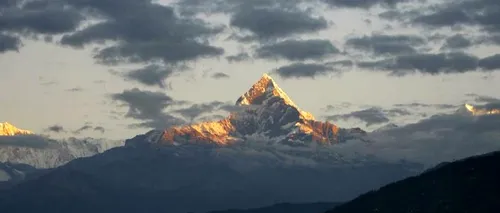 Zeci de morți în urma unui viscol care a avut loc în Himalaya