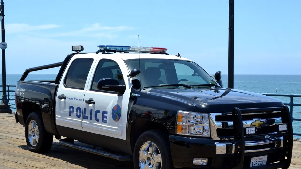 Poliția din SUA caută o persoană care a furat o mașină plină cu vaccinuri