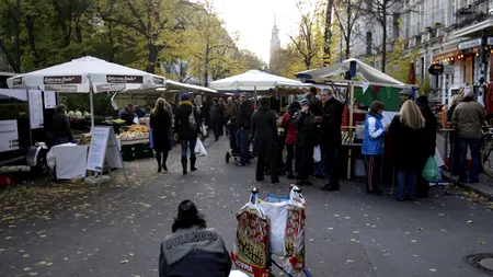Români obligați să cerșească în Germania, după ce li s-au promis locuri de muncă. Care era suma zilnică pe care erau victimele obligate s-o predea grupării