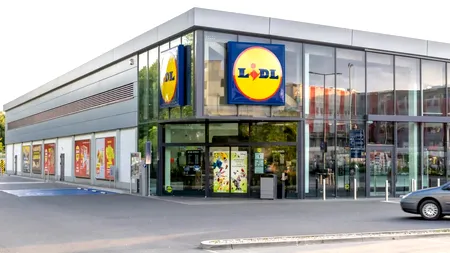 Angajat Lidl, dat afară după un deceniu pentru o apă de 1 leu. Cum s-a ajuns la concediere