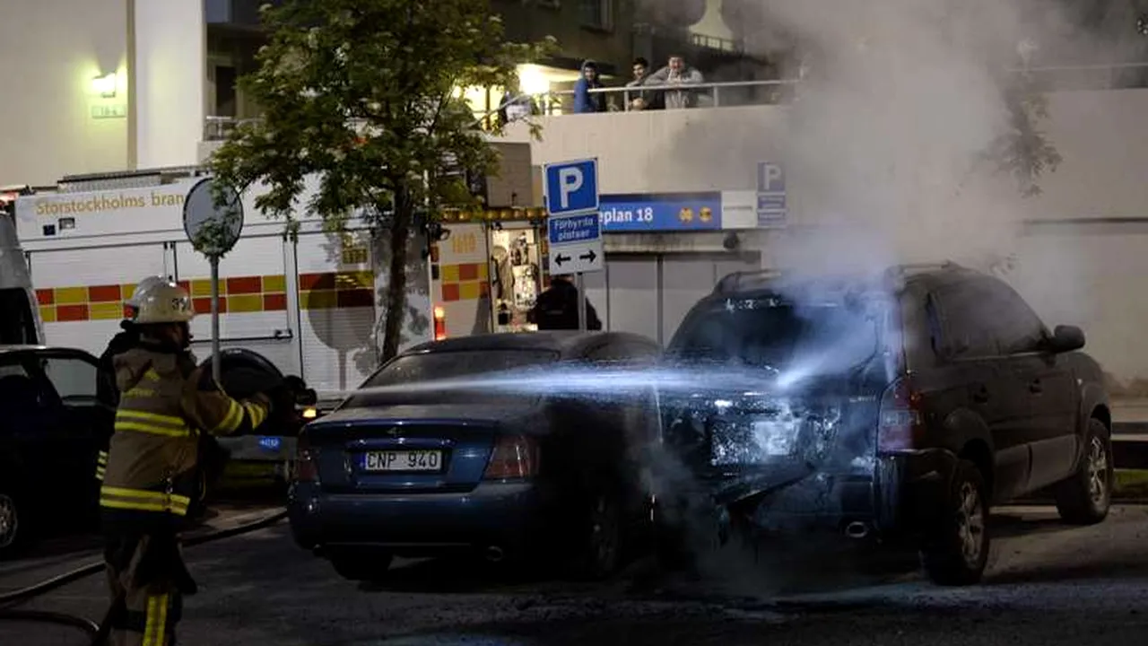 Violențele și-au pierdut din intensitate la Stockholm dar s-au propagat și în alte orașe 