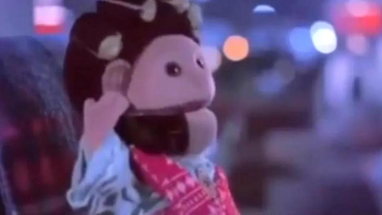 O reclamă a Vodafone Egipt, acuzată că include mesaje subliminale ce îndeamnă la atacuri teroriste. VIDEO