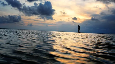 Ce s-a întâmplat cu un preot care a încercat să-i convingă pe credincioși că poate să meargă pe apă