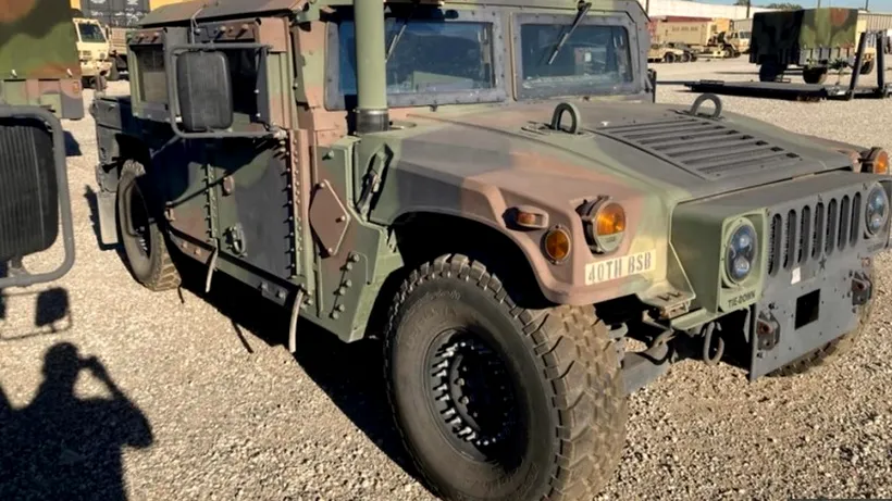 FBI oferă o recompensă de 10.000 de dolari pentru a recupera un Humvee „pregătit de război”, care a fost furat în California