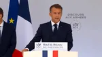 Emmanuel Macron afirmă că Franța este pregătită să apere „libertatea și statul de drept”, „chiar cu prețul sângelui”. „Trebuie să ne pregătim pentru războaiele viitoare“