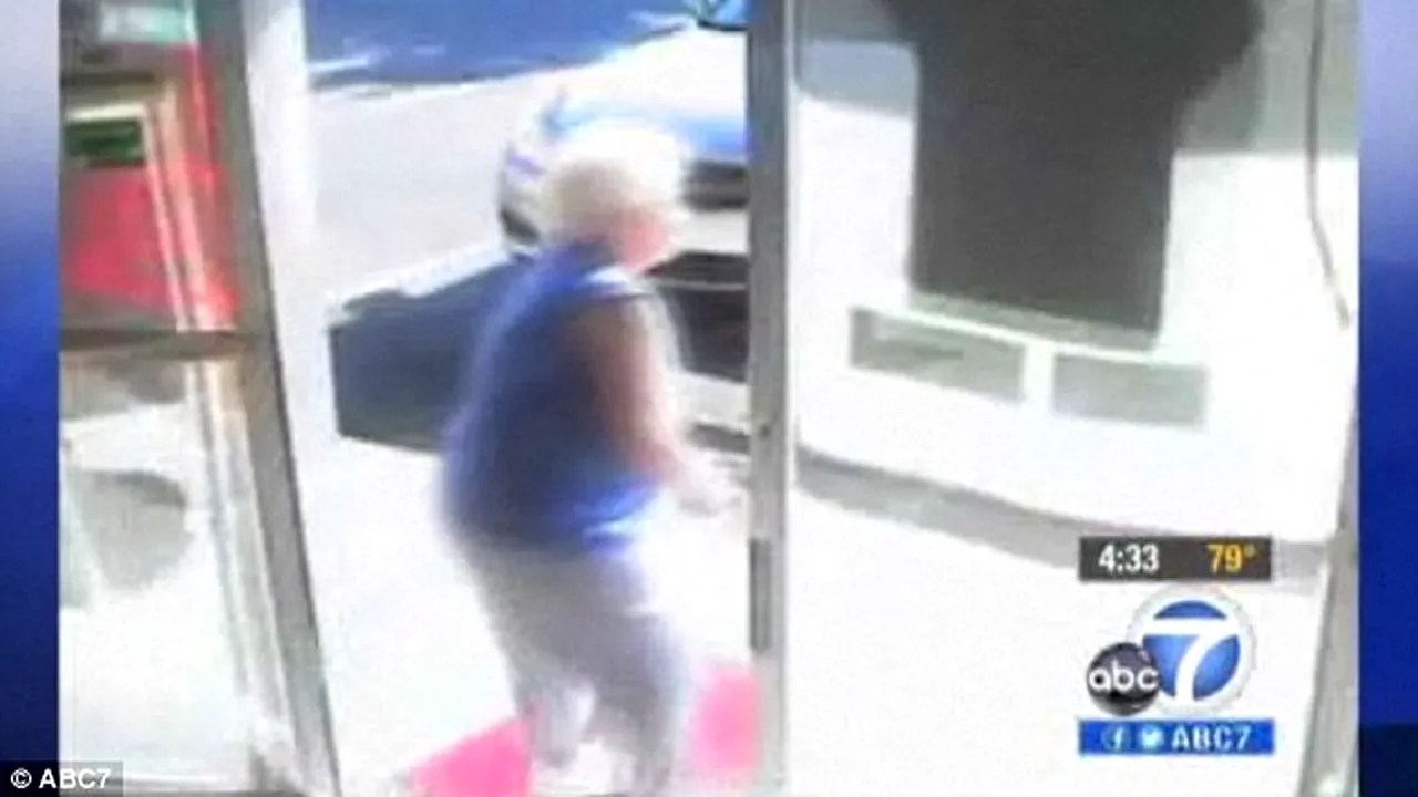 La 65 de ani a reușit să gonească cinci hoți înarmați. VIDEO