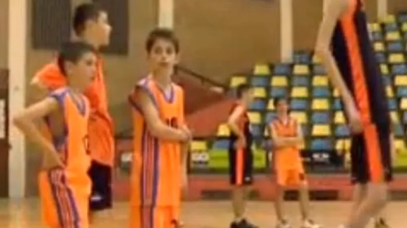 VIDEO: Robert, baschetbalistul de 13 ani și 2,16 metri înălțime