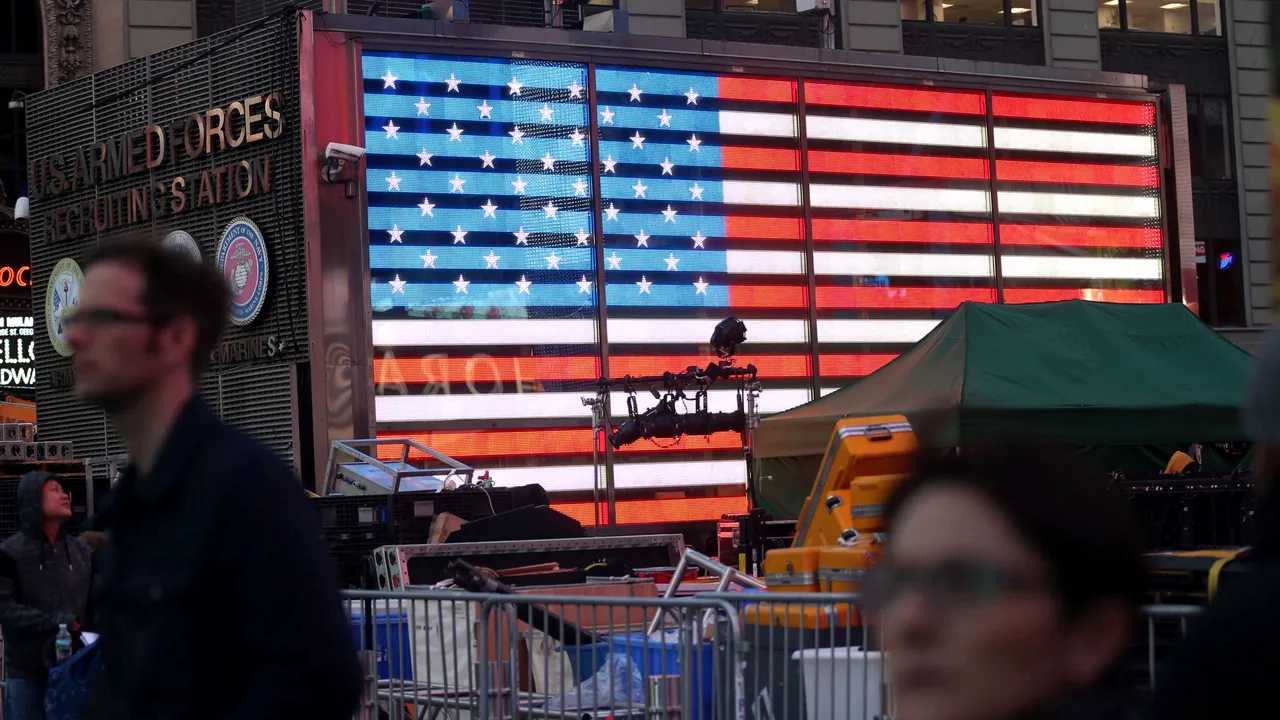 Prima guvernatoare bisexuală, prima senatoare latino-americană. Șapte femei care au făcut istorie la alegerile din SUA 
