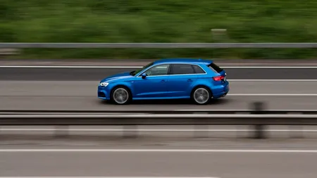 Lovitură pentru cei care folosesc Waze. Aplicația, declarată ilegală