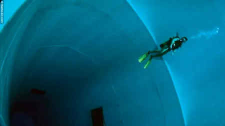 FOTO + VIDEO. Cea mai adâncă piscină din lume