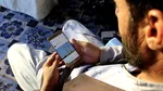 Guvernul din Afganistan le-a interzis funcționarilor guvernamentali utilizarea smartphone-urilor
