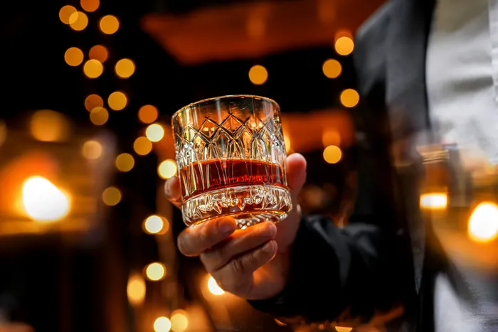 Care este cea mai dăunătoare băutură pentru ficat. Nu este nici berea, nici sucul bogat în zahăr